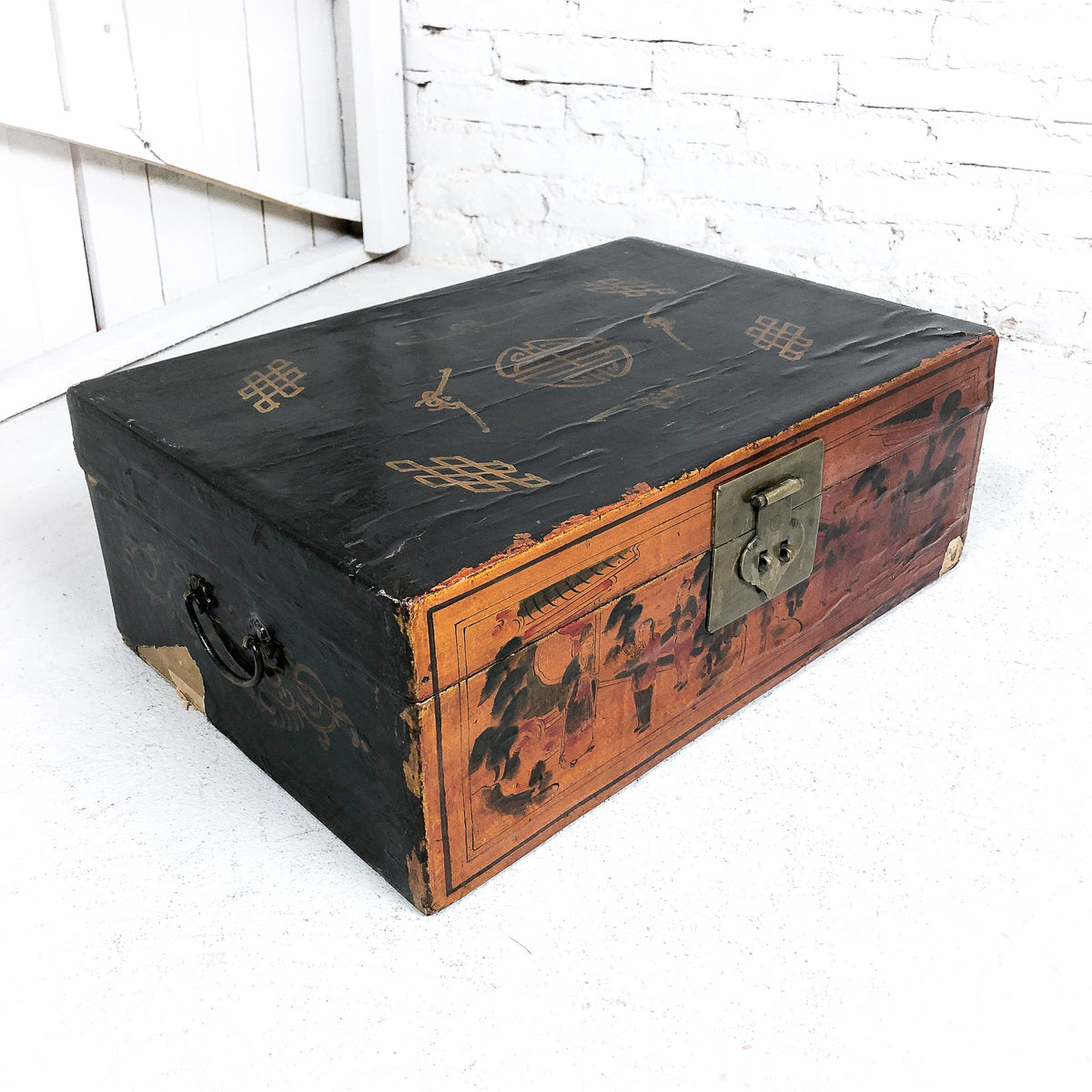 Antique Chinese Lacquered Wood Box – LA FINCA VINTAGE & MODERN