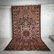 Load image into Gallery viewer, Heriz Wool Area Persian Knotted Rug
