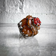 Load image into Gallery viewer, Vintage Darla N Polished Silver Mexican Carnelian Ring
