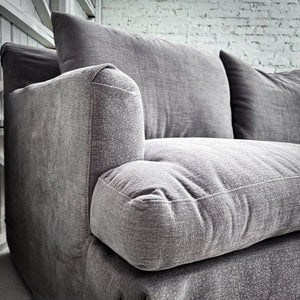 Santos Traditional Sofa