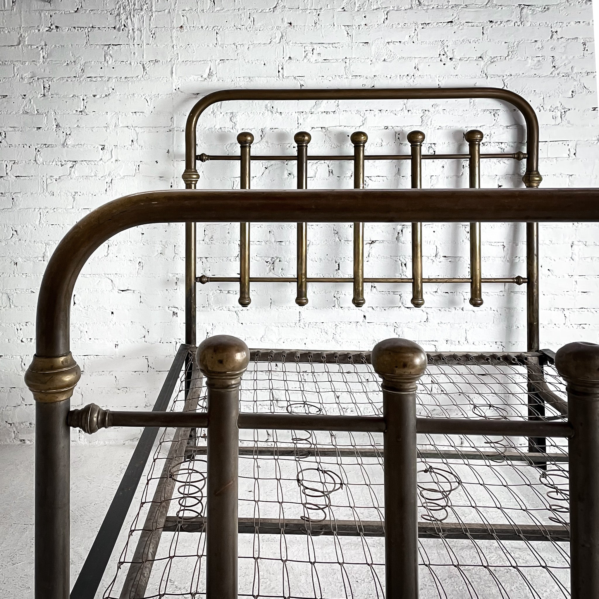 Early 20th Century Traditional Full Double Brass Bed – LA FINCA